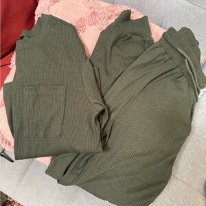 Olive Green Ribbed Lounge Set - Cozy Two-Piece